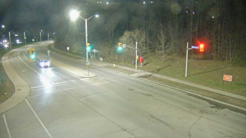 Traffic camera image at 2025-04-25 09:05:26