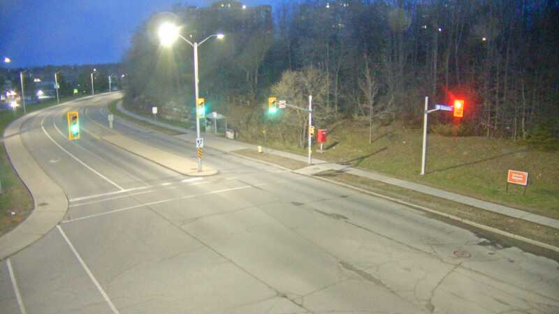 Traffic camera image at 2025-04-25 09:30:38