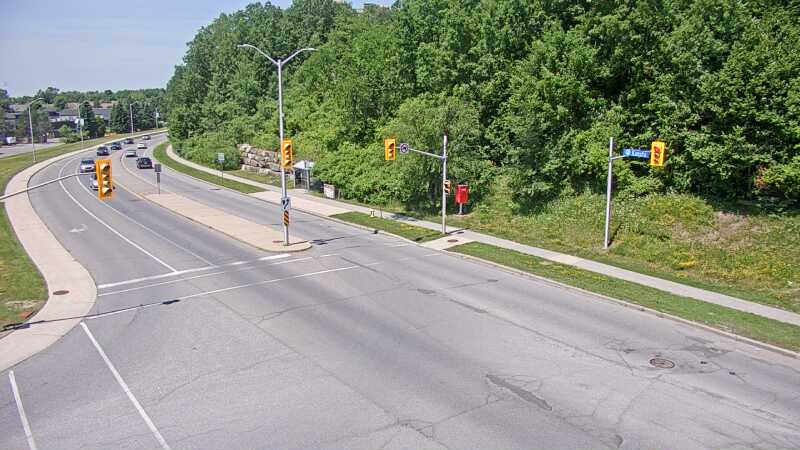 Traffic camera image at 2025-06-30 16:40:28