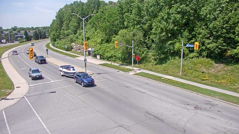 Traffic camera image at 2025-06-30 17:30:42