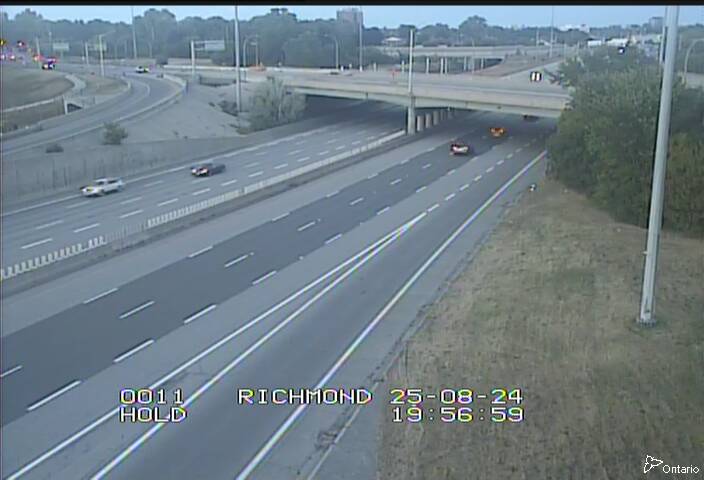 Traffic camera image at 2025-08-25 00:00:28