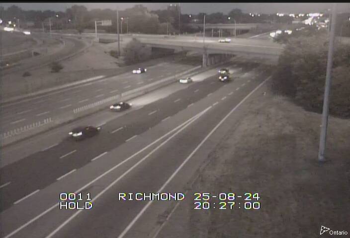 Traffic camera image at 2025-08-25 00:30:26