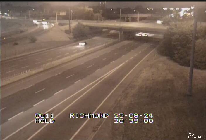 Traffic camera image at 2025-08-25 00:40:27