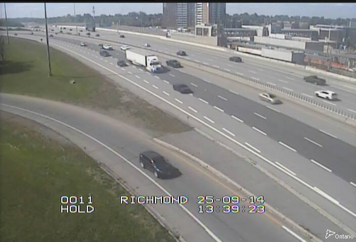 Traffic camera image at 2025-09-14 17:40:27