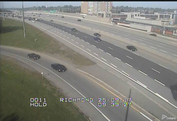 Traffic camera image at 2025-09-17 13:40:27