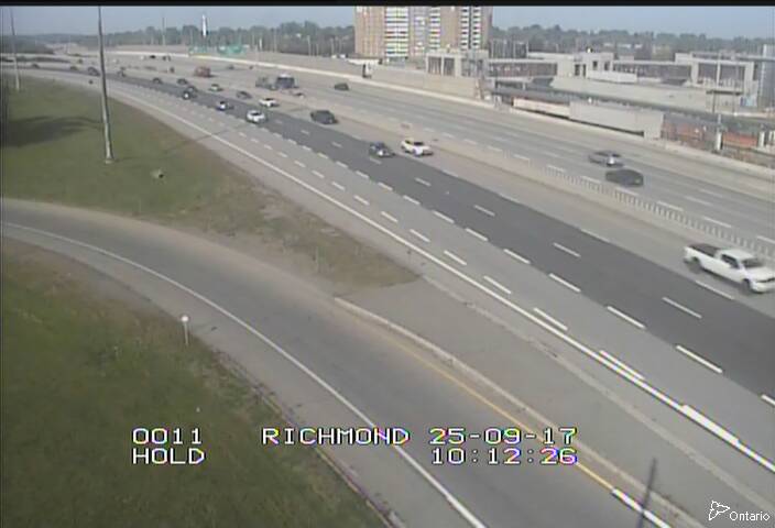 Traffic camera image at 2025-09-17 14:15:28