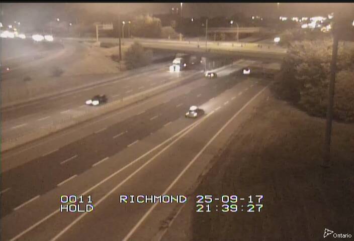 Traffic camera image at 2025-09-18 01:40:28