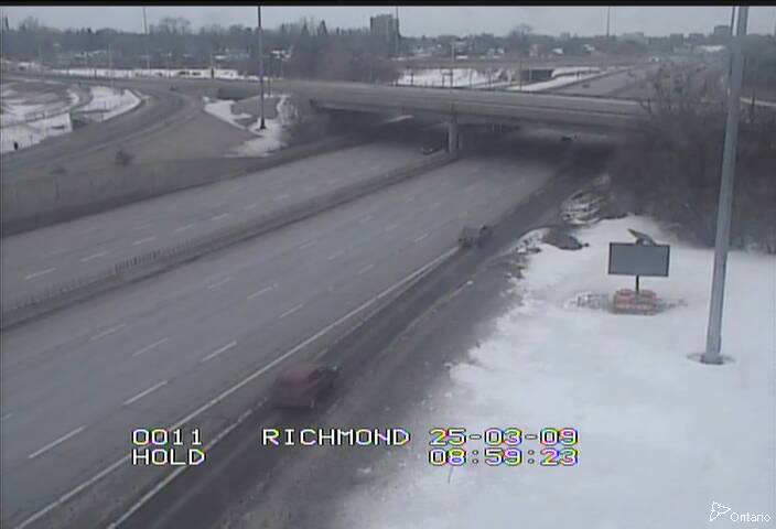 Traffic camera image at 2025-03-09 14:05:32