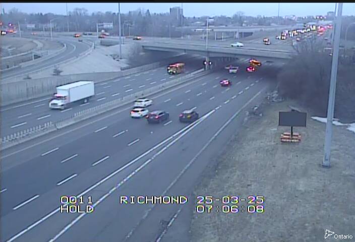 Traffic camera image at 2025-03-25 11:10:19