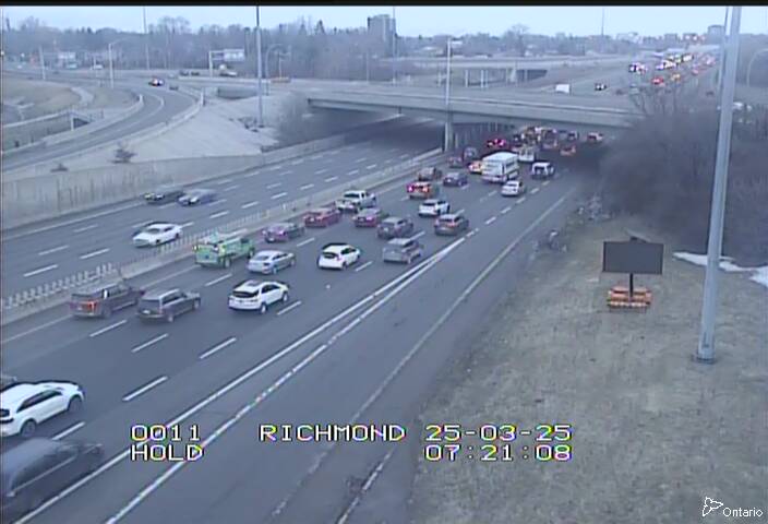 Traffic camera image at 2025-03-25 11:25:26