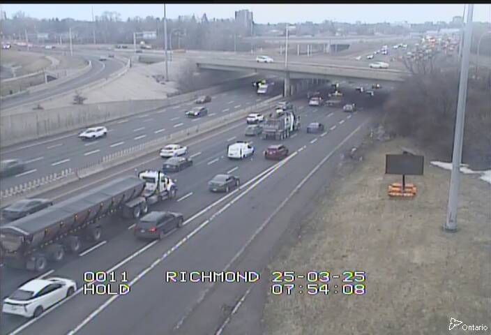 Traffic camera image at 2025-03-25 12:00:22