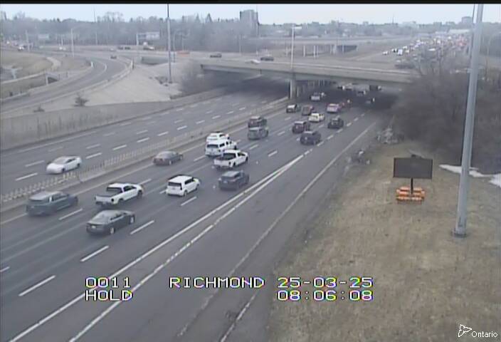 Traffic camera image at 2025-03-25 12:10:19