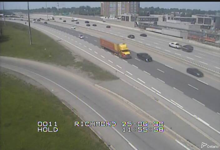 Traffic camera image at 2025-06-30 16:00:35