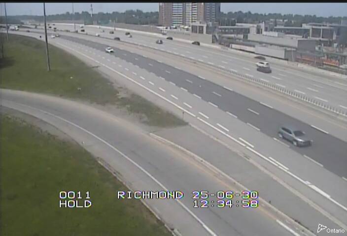 Traffic camera image at 2025-06-30 16:37:22