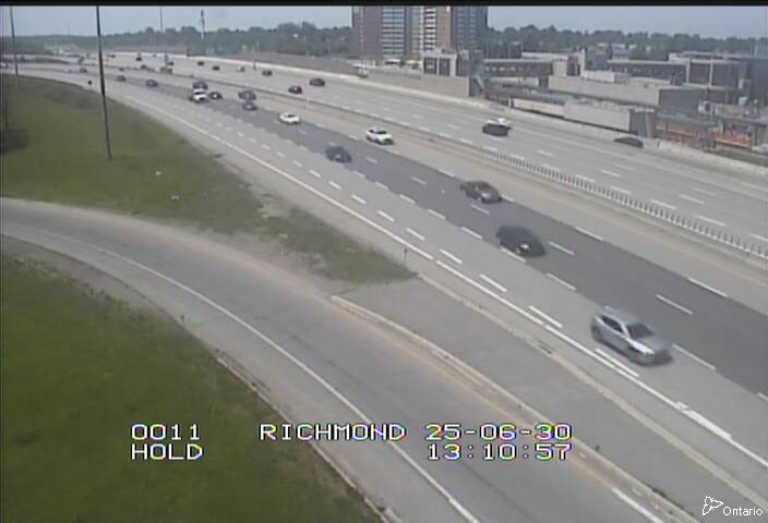 Traffic camera image at 2025-06-30 17:15:38