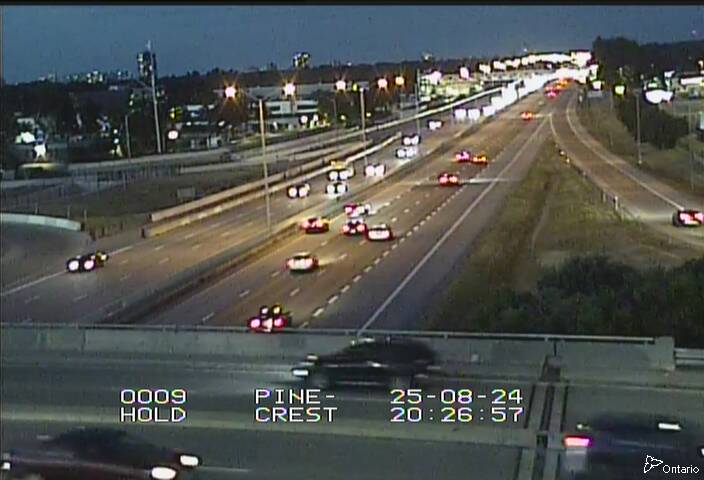 Traffic camera image at 2025-08-25 00:30:26