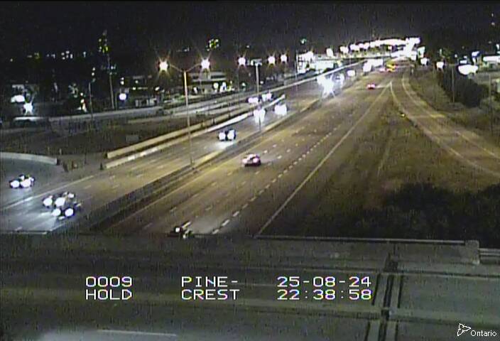 Traffic camera image at 2025-08-25 02:40:23