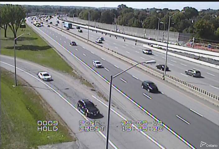 Traffic camera image at 2025-09-14 17:40:27