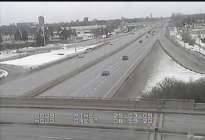 Traffic camera image at 2025-03-09 14:05:33