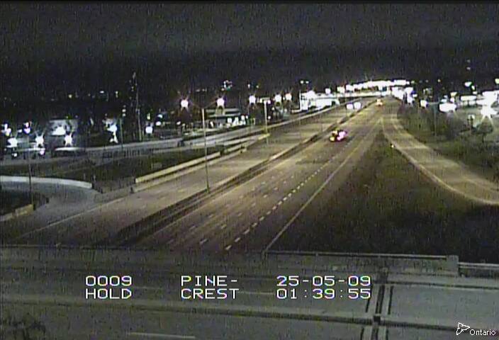 Traffic camera image at 2025-05-09 05:45:22