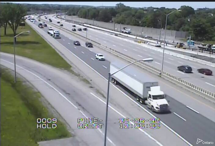 Traffic camera image at 2025-06-30 17:00:34
