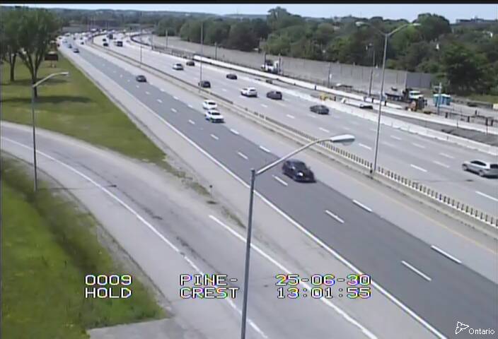 Traffic camera image at 2025-06-30 17:05:34