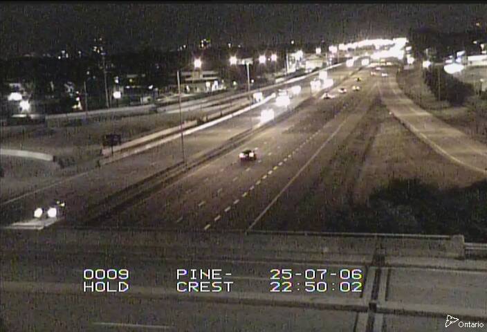 Traffic camera image at 2025-07-07 02:52:18