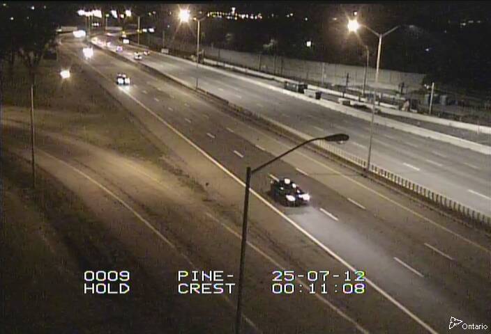 Traffic camera image at 2025-07-12 04:15:27