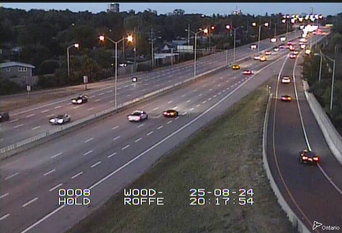 Traffic camera image at 2025-08-25 00:20:24