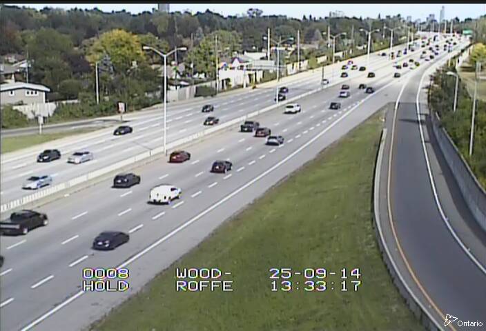 Traffic camera image at 2025-09-14 17:35:27