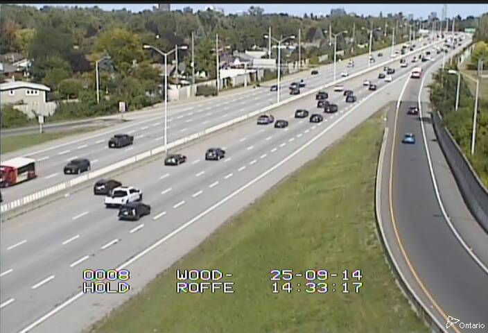 Traffic camera image at 2025-09-14 18:35:28