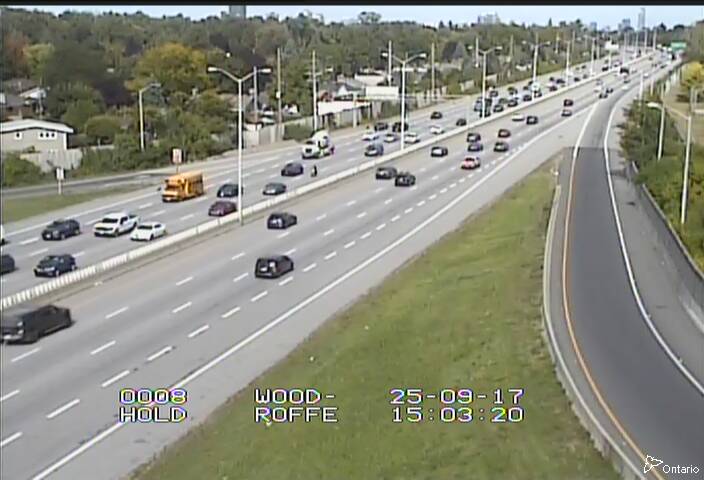 Traffic camera image at 2025-09-17 19:05:32