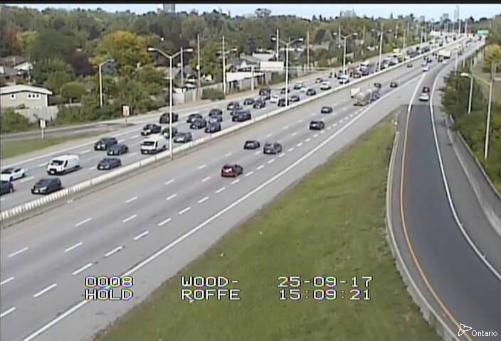 Traffic camera image at 2025-09-17 19:10:37