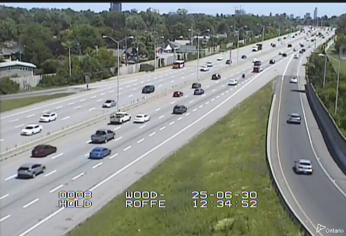 Traffic camera image at 2025-06-30 16:37:23