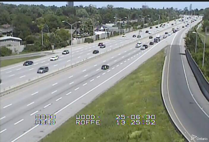 Traffic camera image at 2025-06-30 17:30:42