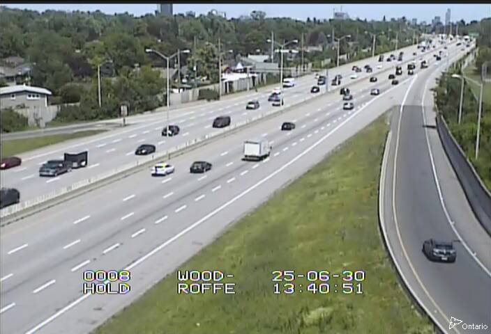 Traffic camera image at 2025-06-30 17:45:31