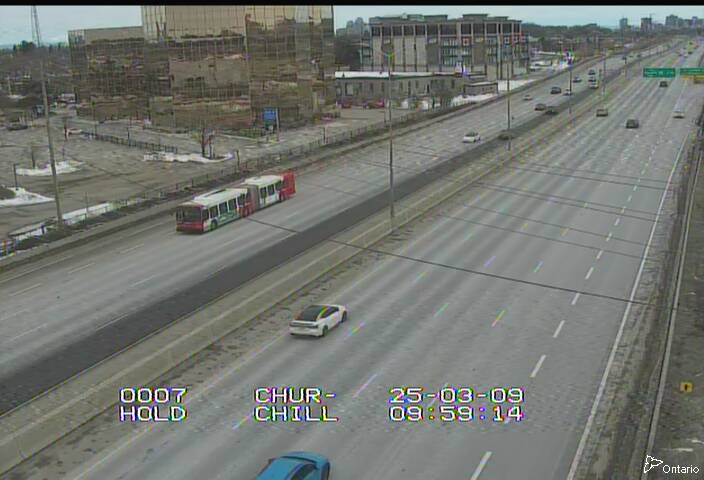 Traffic camera image at 2025-03-09 15:05:22