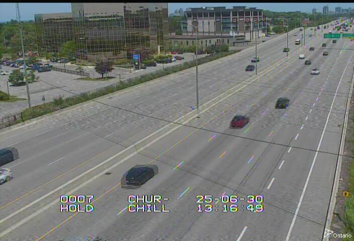 Traffic camera image at 2025-06-30 17:20:43