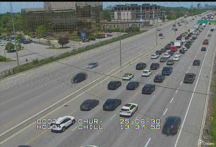 Traffic camera image at 2025-06-30 17:40:27