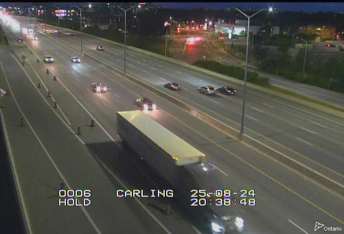Traffic camera image at 2025-08-25 00:40:27