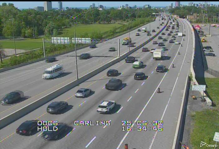 Traffic camera image at 2025-06-30 20:37:15