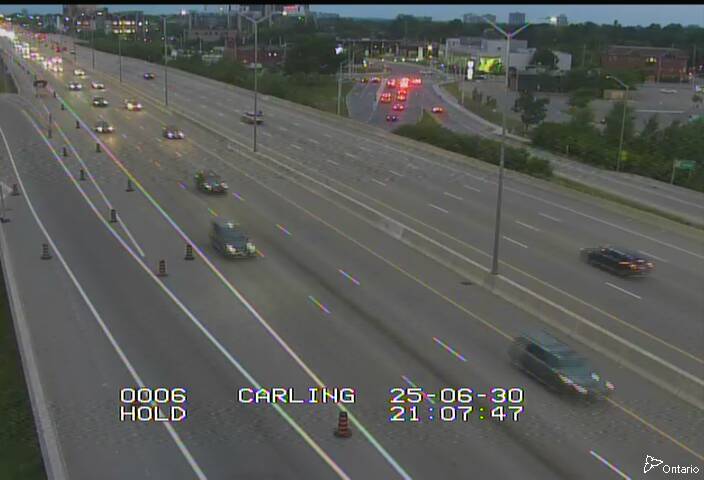 Traffic camera image at 2025-07-01 01:10:37