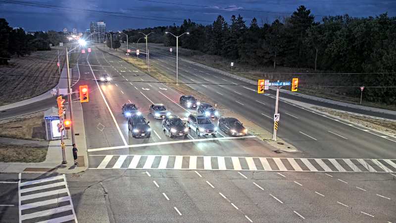 Traffic camera image at 2025-08-25 00:25:08