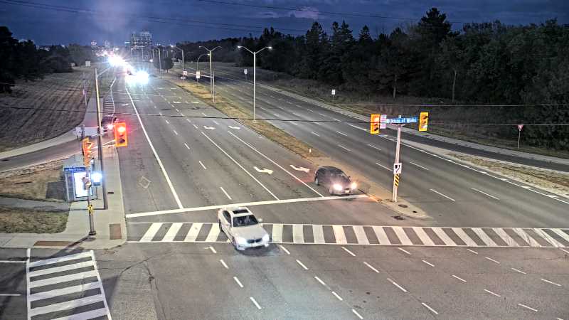Traffic camera image at 2025-08-25 00:30:08