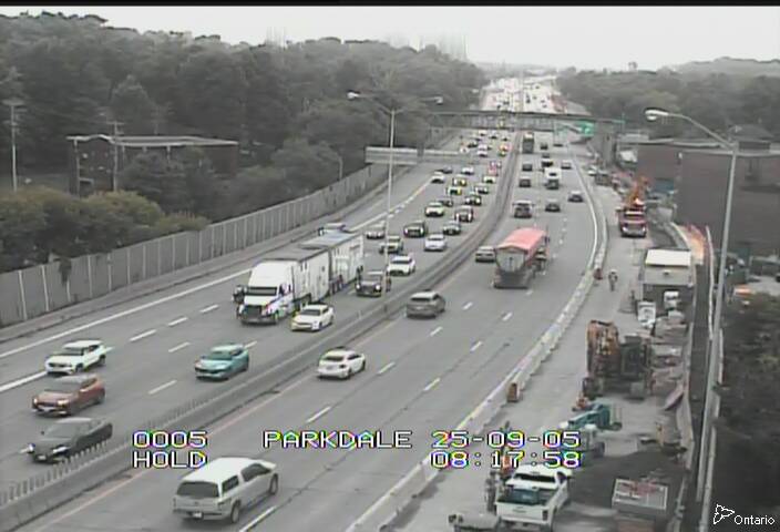 Traffic camera image at 2025-09-05 12:20:33
