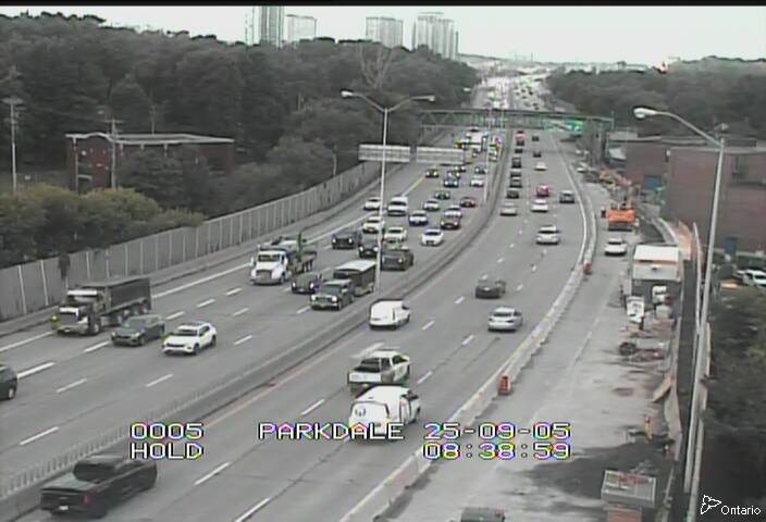 Traffic camera image at 2025-09-05 12:40:27
