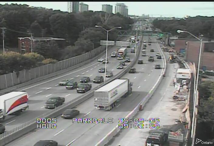 Traffic camera image at 2025-09-05 13:05:32