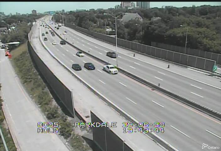 Traffic camera image at 2025-06-30 17:45:31