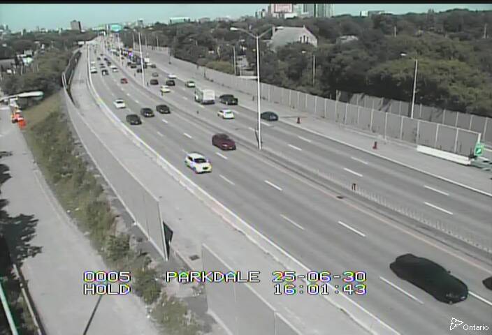 Traffic camera image at 2025-06-30 20:05:34