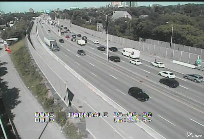 Traffic camera image at 2025-06-30 20:25:23